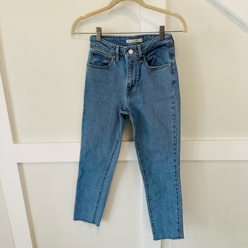 Levi’s 721 High Rise Skinny Jeans size 24